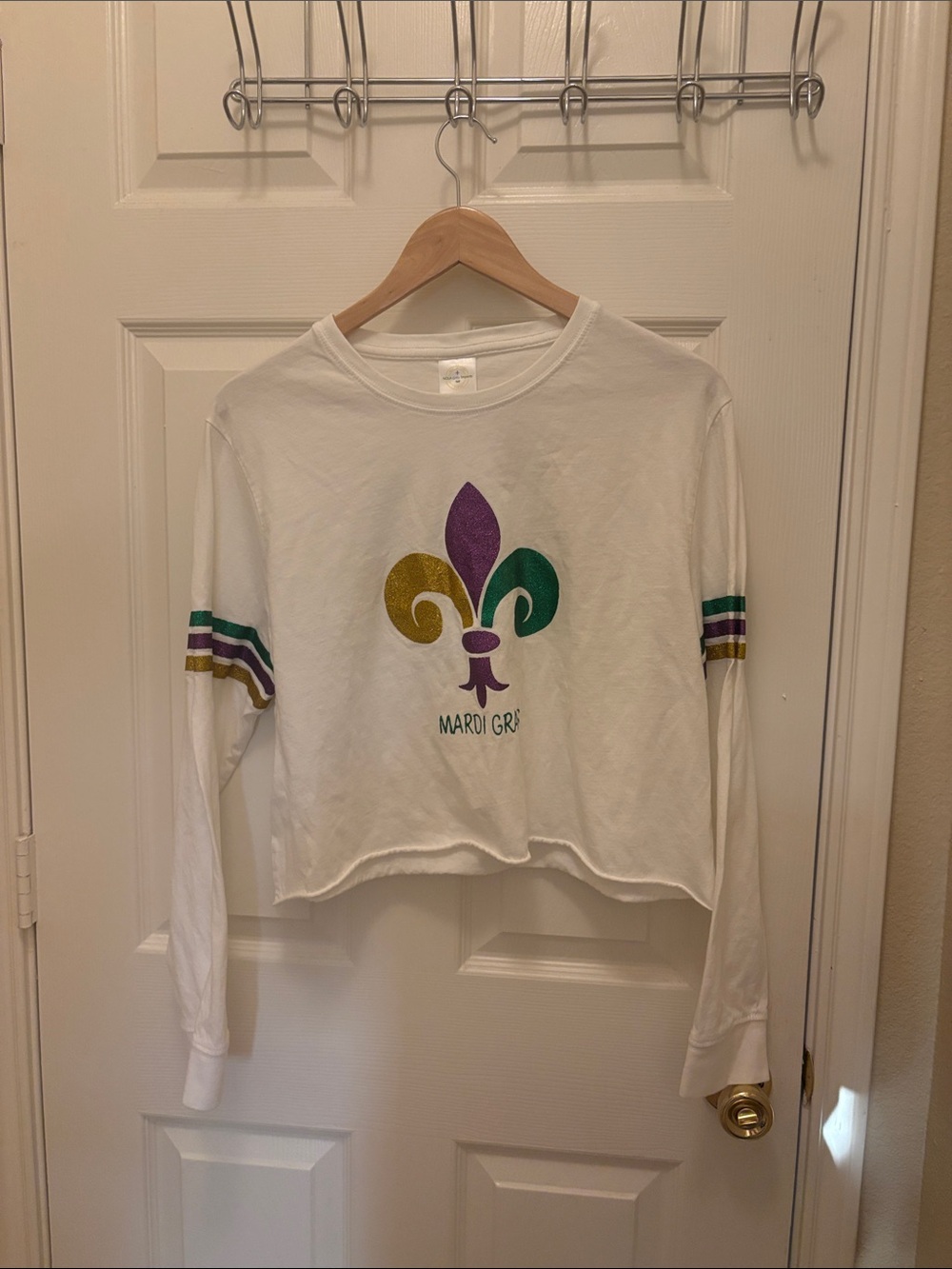 White Mardi Gras Fleur-de-Lis Cropped Long-Sleeve Top size XL A071